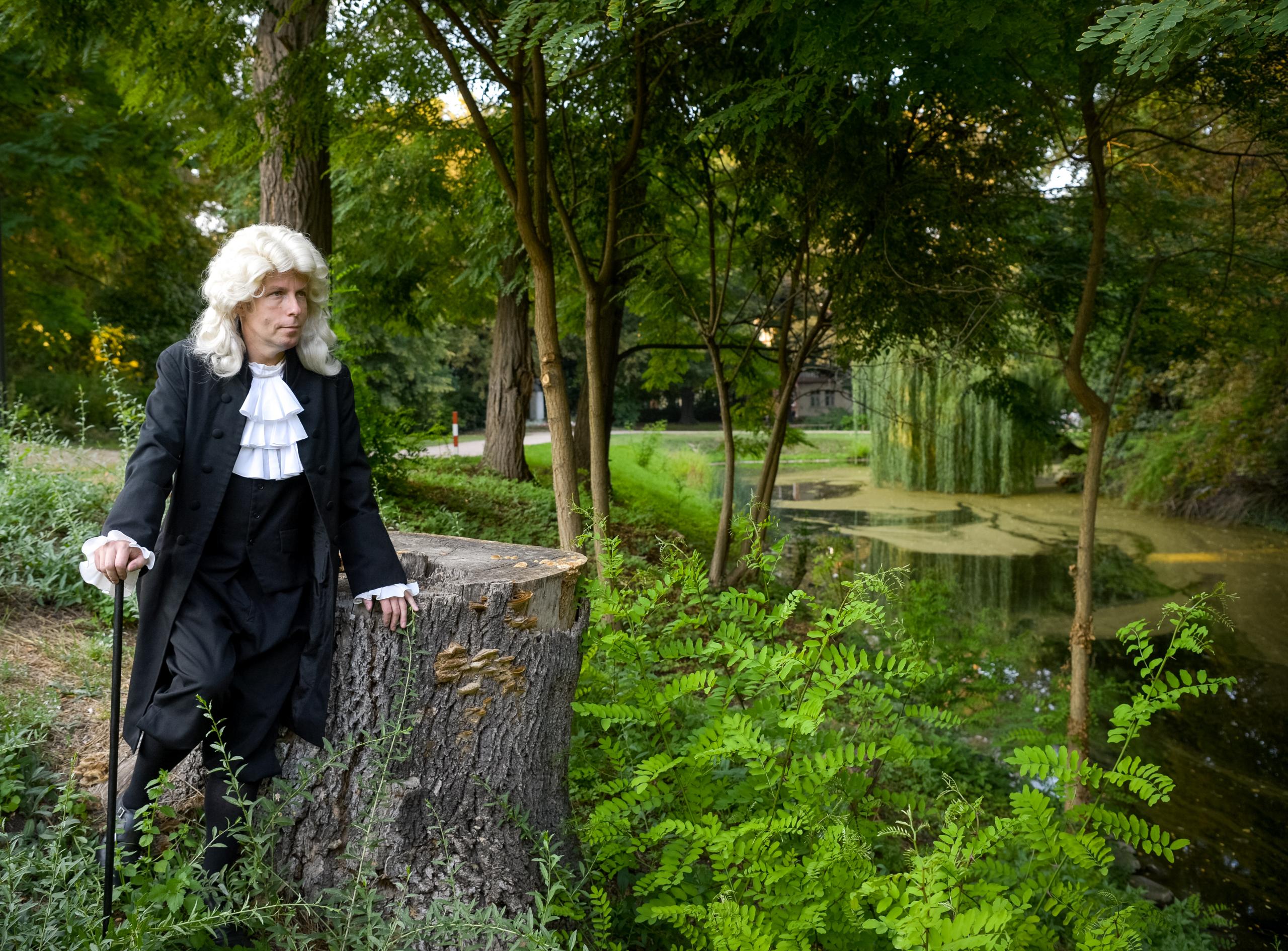 "Bach" im Köthener Schlosspark ©Christian Ratzel "Bach" wandelt im Köthener Schlosspark