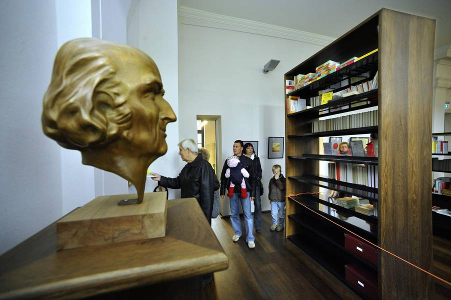 Blick in die Europäische Bibliothek für Homöopathie © Heiko Rebsch